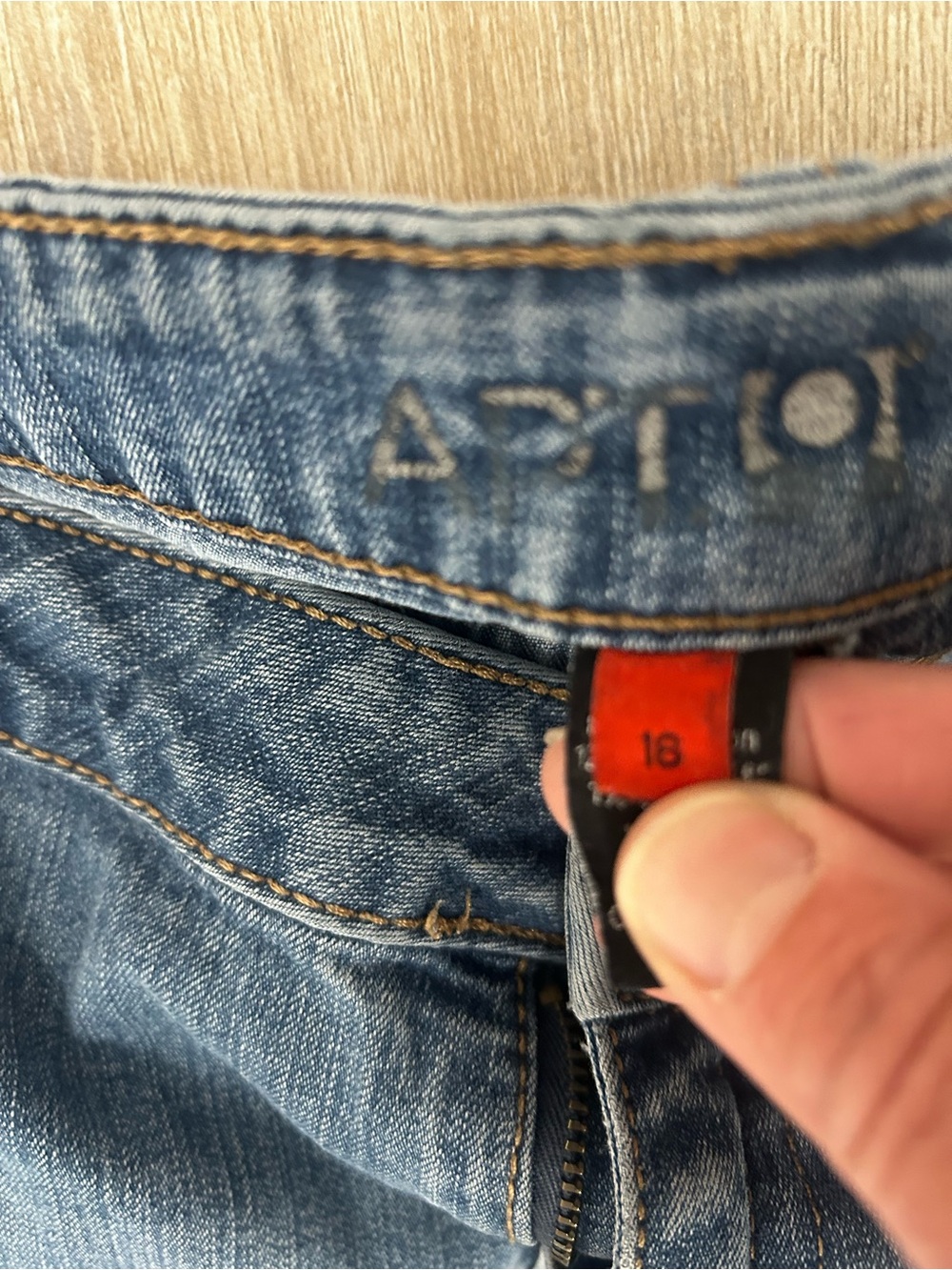 Apt 9 Boot cut jeans size 16 - Picture 4 of 10